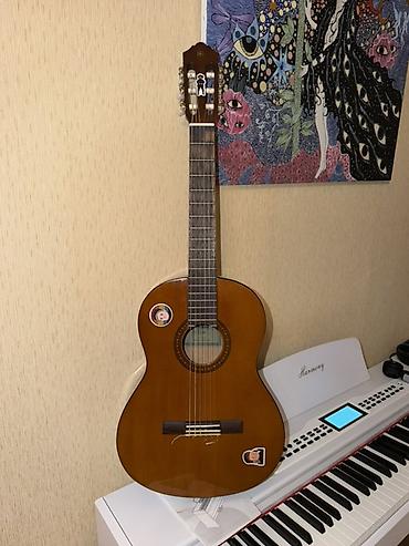 gitara klasik: Yamaha CS40 klassik gitara - Model: Yamaha CS40 (etiketdə — 4