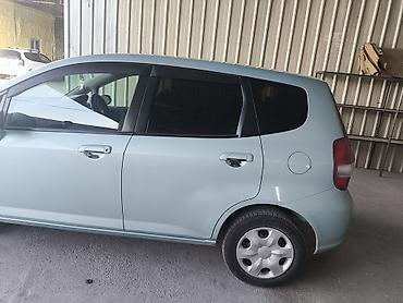 машины за 200 тысяч: Honda Fit: 2002 г., Автомат, Бензин, Хэтчбэк — 2
