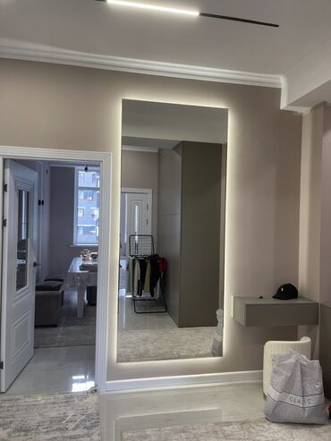 зеркало с полочкой: Настенное зеркало с подсветкой - Большое прямоугольное зеркало