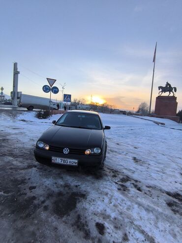 купить: Volkswagen Golf: 2001 г., 1.6 л, Механика, Бензин, Хетчбек