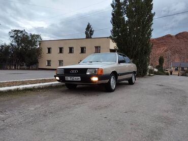 audi 100: Audi 100: 1988 г., 2 л, Механика, Бензин, Седан