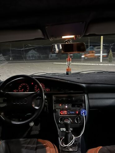 Audi: Audi 100: 1991 г., 2 л, Механика, Бензин, Седан — 7