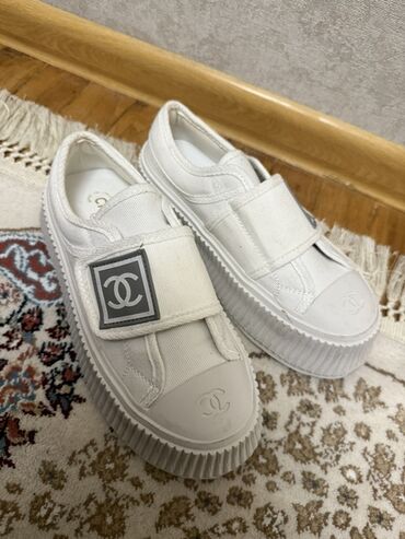 yun koynekler: Размер: 36, цвет - Белый, Б/у