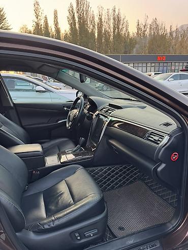 проверить авто по номеру: Toyota Camry: 2017 г., 2.5 л, Автомат, Бензин, Седан — 7