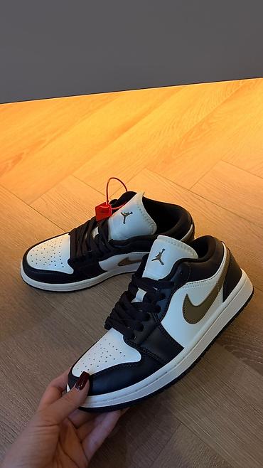 Кроссовки, 37.5, Air Jordan, Новый, цвет - Коричневый, Самовывоз