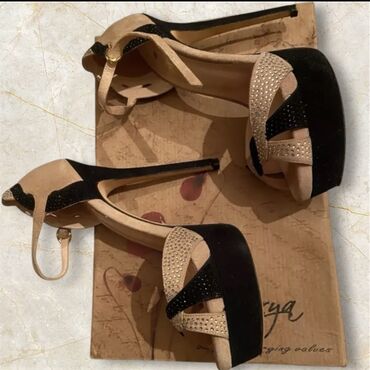 босоножки без каблука: Ölçü: 37, rəng - Bej, İşlənmiş