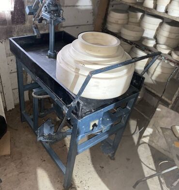 Ostali alati i mašine: 1. Peć za pećenje keramike i grnčarije Peć je zaprimine od 230l — 1