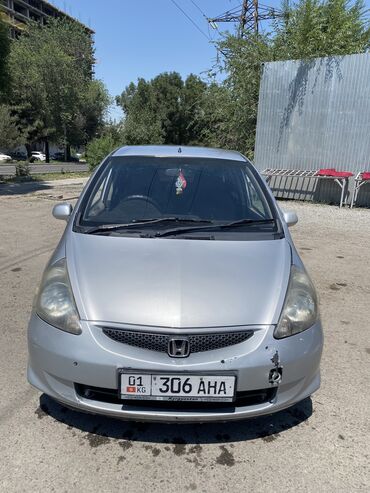 срочно срочно продам: Honda Fit: 2003 г., 1.3 л, Бензин