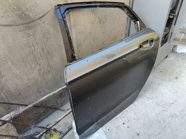 Avtomobil qapıları: Ford Fusion avtomobili üçün arxa sol qapı satılır, bütün cızıqlar və — 2