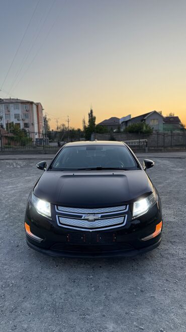 Chevrolet: Chevrolet Volt: 2013 г., 1.4 л, Вариатор, Гибрид, Хэтчбэк