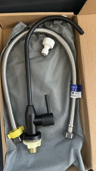 Кухонные мойки: Продается новая мойка! Цена:15000 сом! Качество 100 из 100 Метал — 10