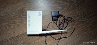 wifi modem adapter: Wifi islek veziyyetde 10 manat