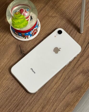 id: IPhone Xr, Б/у, 64 ГБ, Белый, Защитное стекло