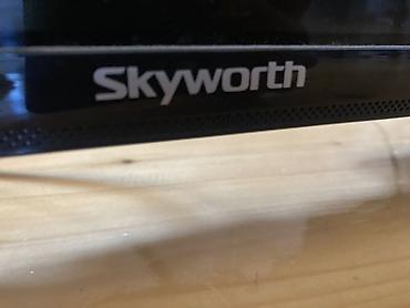 1155 plata: Skyworth LED televizor - Ekran: təxminən 40–43 düym LED panel (nazik — 5