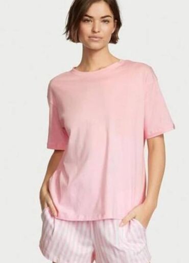 Пижамы: Пижамы от Victoria Secret.
Оригинал из США — 12