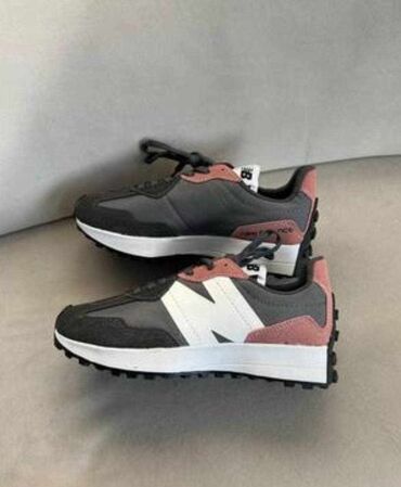 grubin nova pazova слике: New Balance