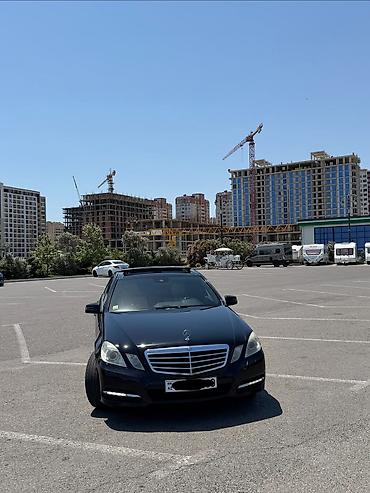 Mercedes-Benz: Mercedes-Benz E-Class sedan - Korpus: qara rəng, xrom detallar, 17" — 9