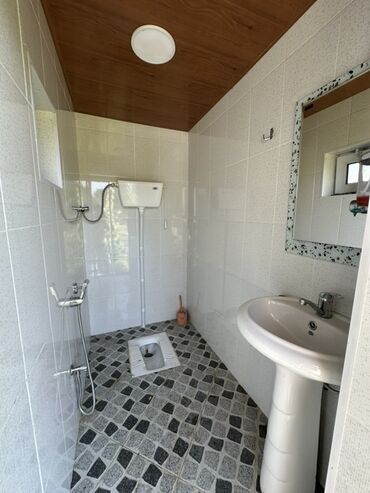 Günlük kirayə evlər: 100 kv. m, 3 otaqlı, Artezian quyusu, Kanalizasiya, Kombi — 8