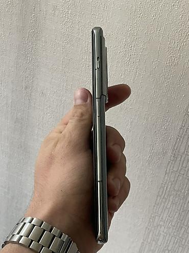 one plus 9: OnePlus 11, Б/у, 256 ГБ, цвет - Зеленый, 1 SIM, 2 SIM, eSIM — 5