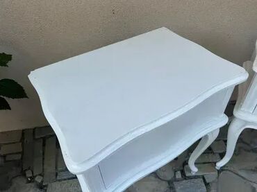 Stilske komode: Stilske komode / noćni ormarići Stilske komode / noćni ormarići U — 5