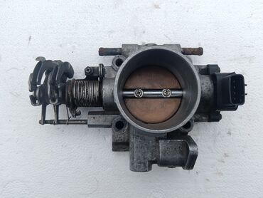 Дроссельные заслонки: Дроссельная заслонка 2004 г., Б/у, Оригинал, Япония — 9