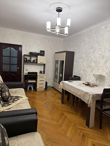 Köhnə tikili: Bakı, 3 otaqlı, Köhnə tikili, m. Neftçilər, 50 kv. m — 3