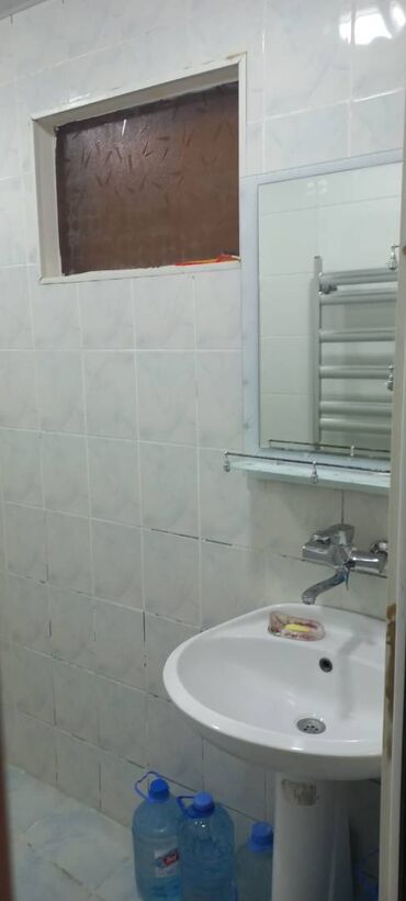 Uzunmüddətli kirayə mənzillər: Xətai rayonu,Kğhnə Günəşli qəsəbəsi,Afrodita restoranının yaxınlığı,10 -da lalafo.az — 8 Uzunmüddətli kirayə mənzillər: Xətai rayonu,Kğhnə Günəşli qəsəbəsi,Afrodita restoranının yaxınlığı,10 — 8