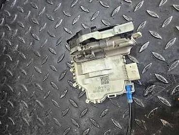 map senzor cena: AUDI A3 8 BRAVA U VRATIMA CENTRALNA BRAVA 8K1837015 | audi delovi — 1