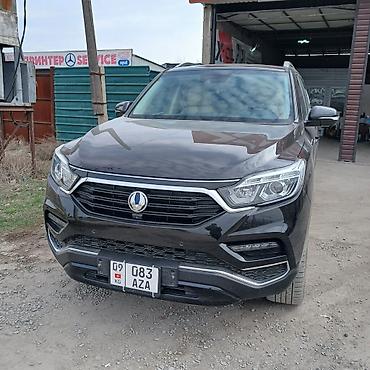 honda stepwgn 2017: Ssangyong Rexton: 2018 г., Автомат, Внедорожник — 4