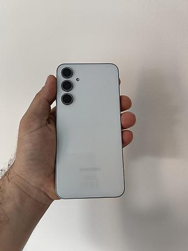 modem za internet: Samsung A55 dual sim sim free, sa 8/256 gb memorije. Telefon odlično — 6