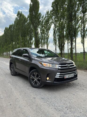 Toyota: Продается Toyota Highlander 3.5 2017гв. комплектация "LE" в хорошем