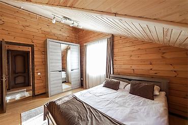 Иссык-Куль 2026: Коттедж, КОТТЕДЖ 7 Каракол, Парковка, стоянка, Охраняемая территория, Кумысолечение — 5