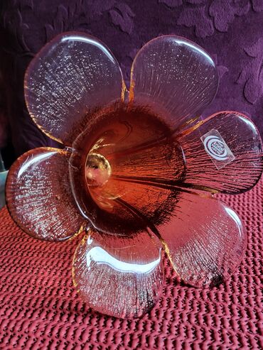 Ostali kućni dekor: Vaza nova iz 60,70ih. Samobor kristal,led kristal,rucni rad. Sve na na lalafo.rs — 15 Ostali kućni dekor: Vaza nova iz 60,70ih. Samobor kristal,led kristal,rucni rad. Sve na — 15