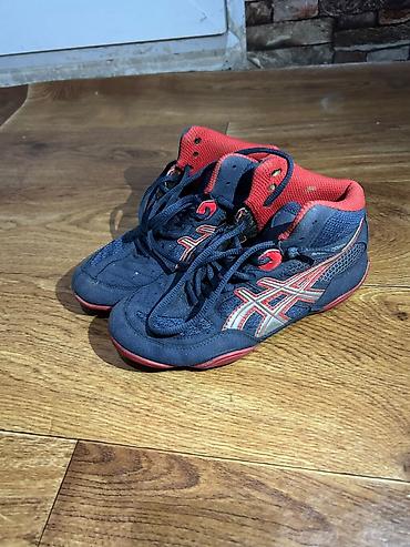 Мужские кроссовки, 33, Asics, Б/у, цвет - Синий, Самовывоз