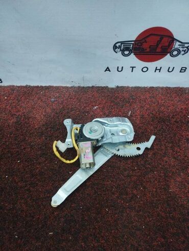 запчасти мазда 5: Стеклоподъемник Mazda Demio DW5W 1.5 1997 (б/у) КУЗОВНЫЕ ДЕТАЛИ -