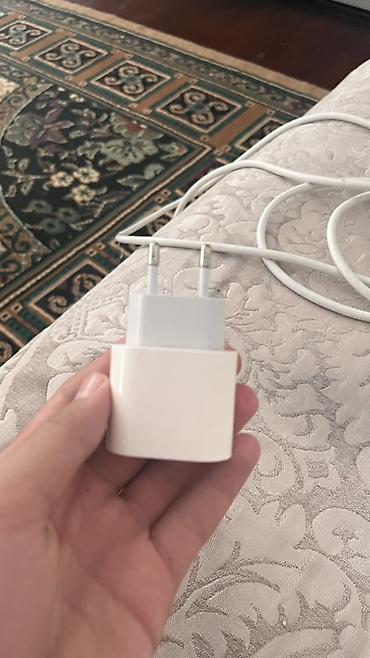 iphone 4s adapter: Adapter Apple, 20 Vt, İşlənmiş — 1
