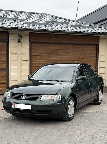 вмятина: Volkswagen Passat: 1998 г., 1.6 л, Механика, Бензин, Седан — 3