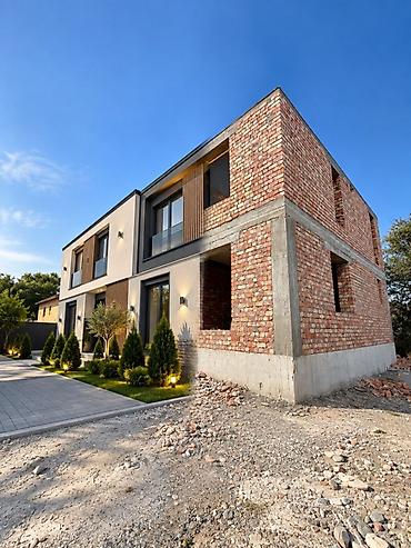 дом село гагарина: 3 комнаты, 165 м², 4 соток, Бишкек, Собственник — 2