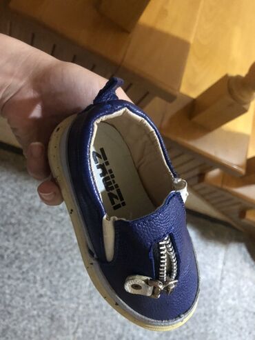 Dəstlər: Körpə geyim dəsti - 3 ədəd qalın, ayaqlı tulum: - Açıq mavi rəngdə — 23