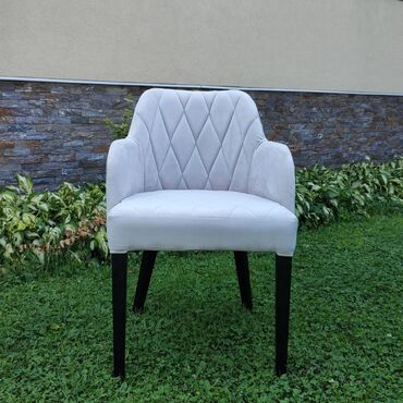 Stolice: Opremite vas dom,poslovni prostor,lokal modernim stolicama,veliki — 20