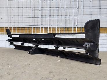 Решетки радиатора: Решетка радиатора Daihatsu 1990 г., Б/у, Оригинал — 8