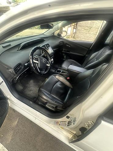 Toyota: Toyota Prius: 2016 г., Гибрид, Лифтбек — 5