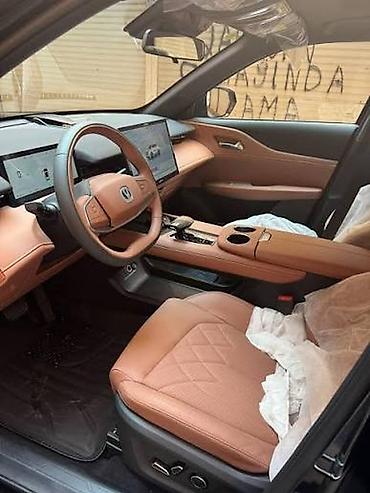 Changan: Changan Uni-Z: 2025 г., 1.5 л, Робот, Бензин, Кроссовер — 7