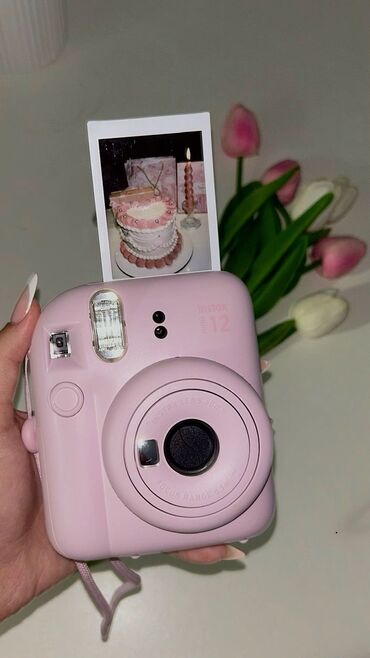 оборудование для фото: Камера Fujifilm Instax mini 12 в цвете Blossom Pink