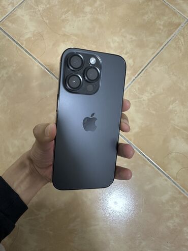 iphone бу телефон: IPhone 14 Pro, Б/у, 128 ГБ, Jet Black, Защитное стекло, 82 %