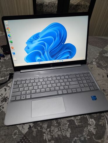 Помещения свободного назначения: Ноутбук, HP, 8 ГБ ОЗУ, Intel Pentium, 15.6 ", Б/у, Для несложных задач, память SSD