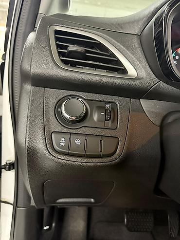 Chevrolet: Chevrolet Spark: 2022 г., 0.1 л, Автомат, Бензин, Хэтчбэк — 9