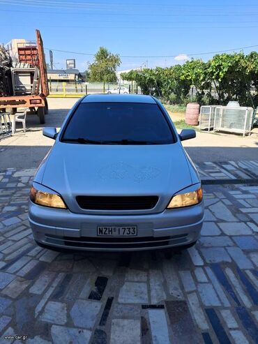 Opel Astra: 1.4 l | 2002 year 387000 km. Limousine