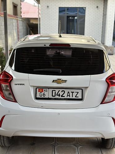 Chevrolet: Chevrolet Spark: 2020 г., 1 л, Вариатор, Бензин, Хэтчбэк — 4