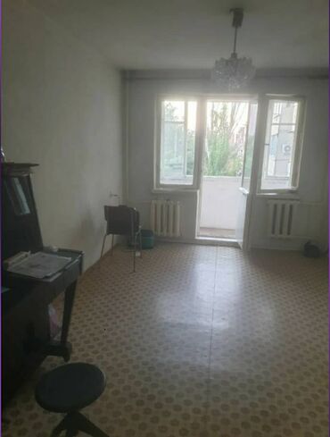 продажа квартир в городе токмок: 3 комнаты, 58 м², 104 серия, 4 этаж, Старый ремонт